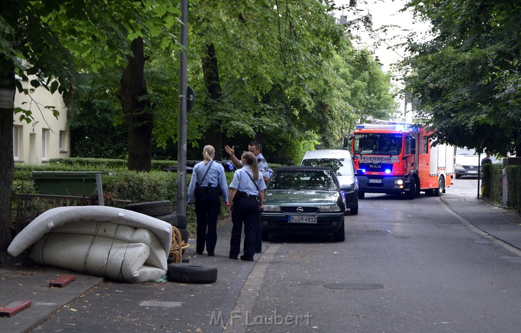 Feuer Koeln Vingst Noerdlingerstr P05.JPG - Miklos Laubert